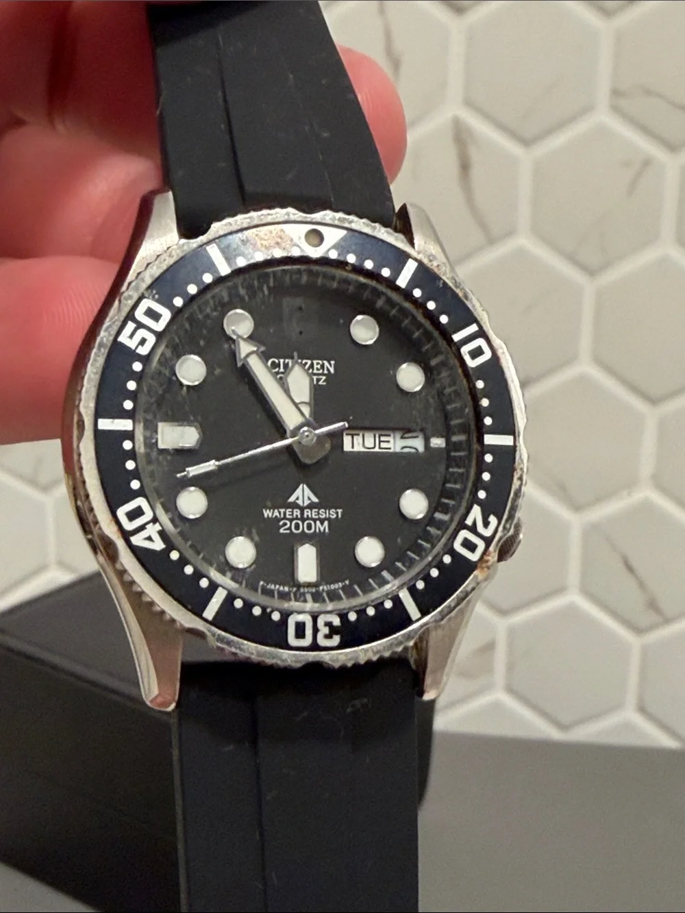 Vintage 90s Citizen Black and Silver Men's Diver Watch with Black Accent Bezel